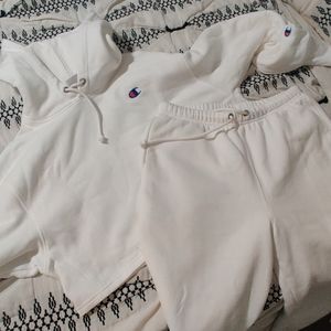 Champion crop top super soft sweat outfit